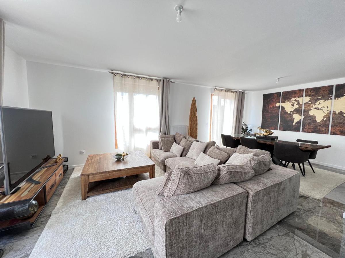 ביוסי-סיינט-ג'ורג' Disney/Paris -Jacuzzi -3 Bedroom מראה חיצוני תמונה