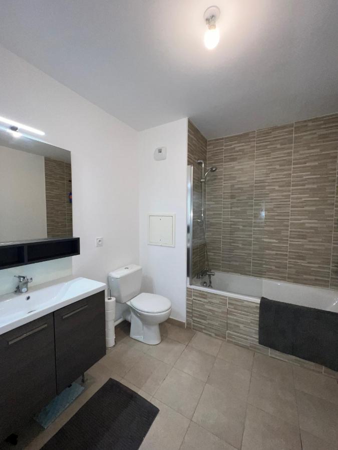 ביוסי-סיינט-ג'ורג' Disney/Paris -Jacuzzi -3 Bedroom מראה חיצוני תמונה